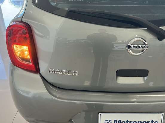 NISSAN-MARCH-2017