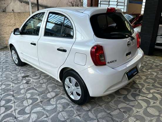 NISSAN-MARCH-2018