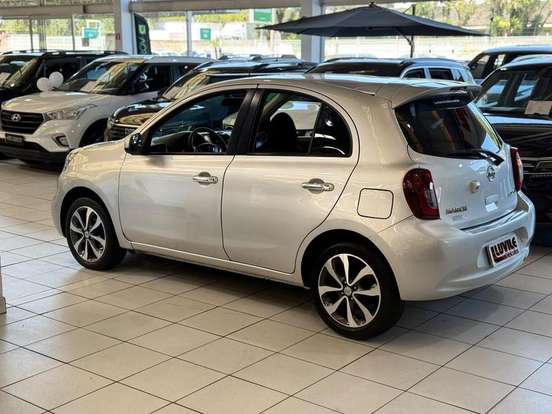 NISSAN-MARCH-1.6 SL 16V FLEXSTART 4P XTRONIC NISSAN-MARCH-2016