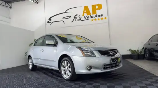 NISSAN-SENTRA-2012