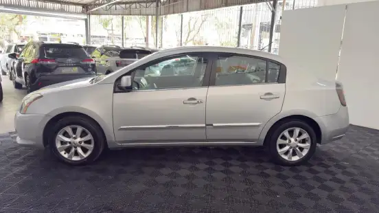 NISSAN-SENTRA-2012