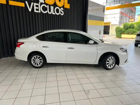 NISSAN-SENTRA-2018