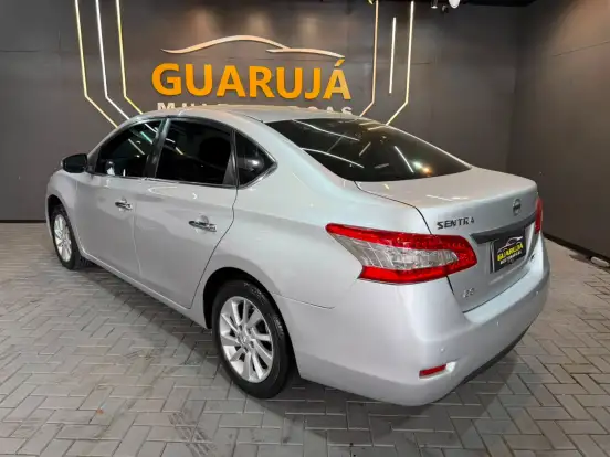 NISSAN-SENTRA-2.0 SV 16V FLEX 4P AUTOMÁTICO NISSAN-SENTRA-2013