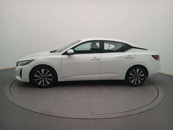NISSAN-SENTRA-2024