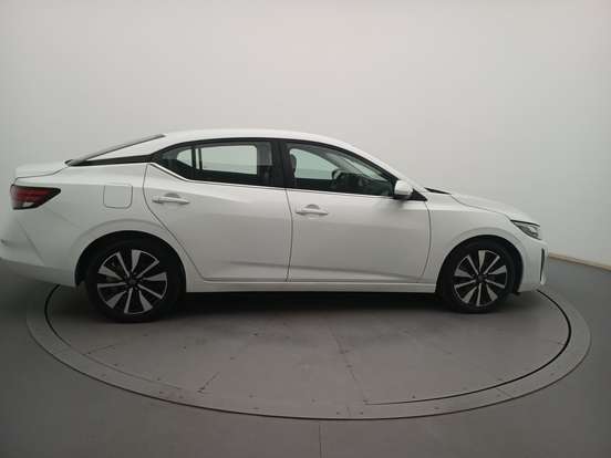 NISSAN-SENTRA-2024