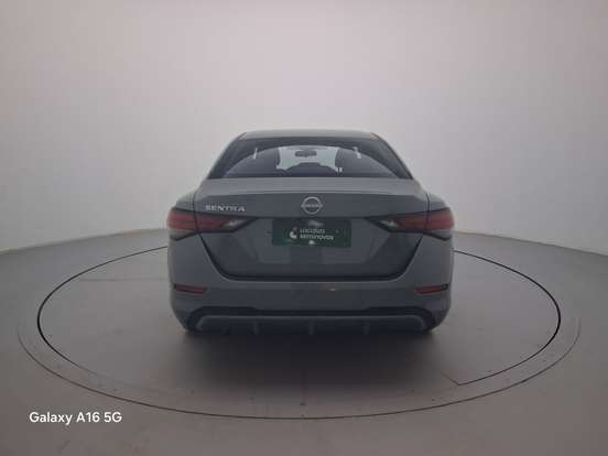NISSAN-SENTRA-2024