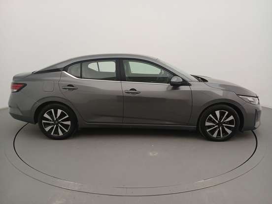 NISSAN-SENTRA-2024