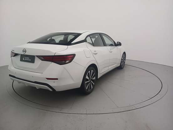 NISSAN-SENTRA-2024