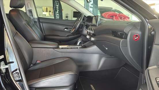 NISSAN-SENTRA-2023
