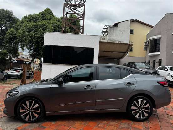 NISSAN-SENTRA-2023