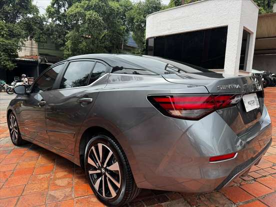 NISSAN-SENTRA-2023