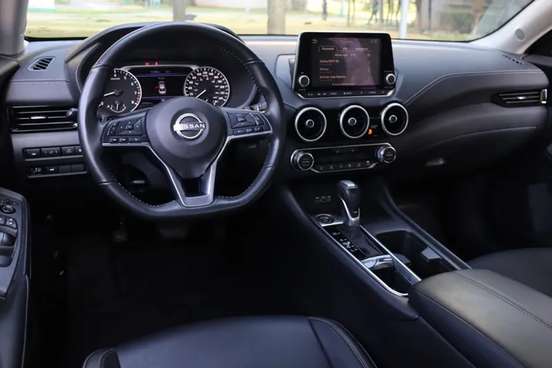 NISSAN-SENTRA-2024