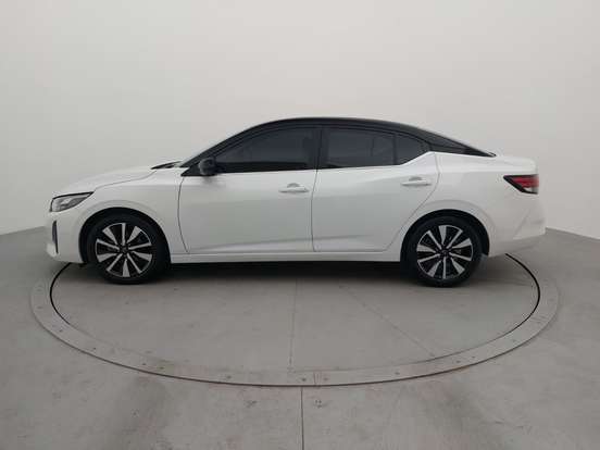 NISSAN-SENTRA-2024