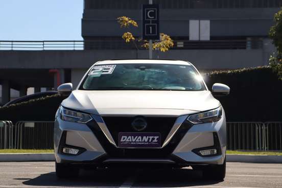 NISSAN-SENTRA-2023