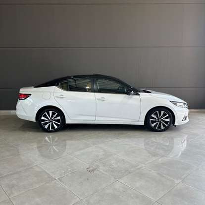NISSAN-SENTRA-2023