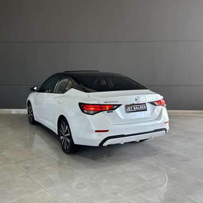 NISSAN-SENTRA-2023
