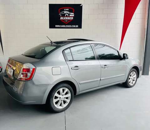 NISSAN-SENTRA-2011