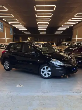 NISSAN TIIDA 1.8 SL 16V FLEX 4P AUTOMÁTICO