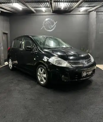 NISSAN-TIIDA-1.8 SL 16V FLEX 4P MANUAL NISSAN-TIIDA-2011