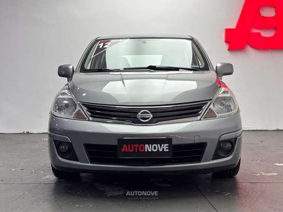 NISSAN-TIIDA-2011
