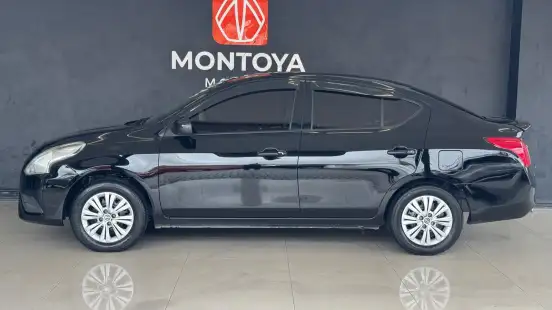 NISSAN-VERSA-2018