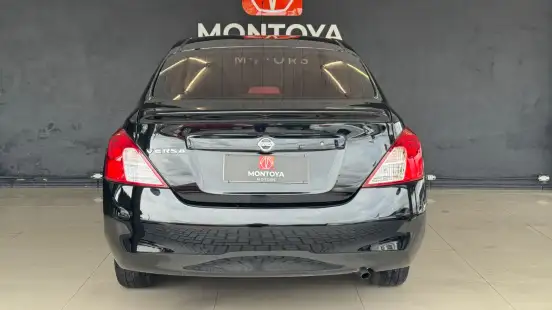 NISSAN-VERSA-2018