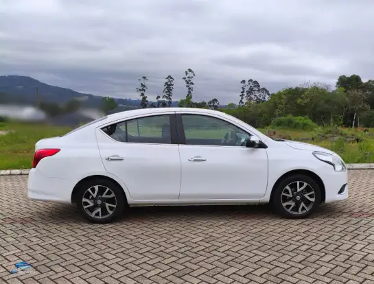 NISSAN-VERSA-1.6 16V FLEX SL 4P XTRONIC NISSAN-VERSA-2016