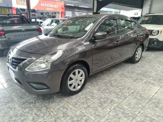 NISSAN-VERSA-2015
