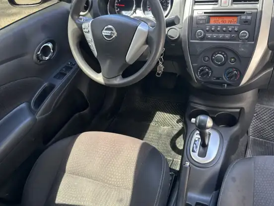 NISSAN-VERSA-1.6 16V FLEX SV 4P XTRONIC NISSAN-VERSA-2017