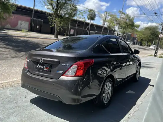 NISSAN-VERSA-1.6 16V FLEX SV 4P XTRONIC NISSAN-VERSA-2017