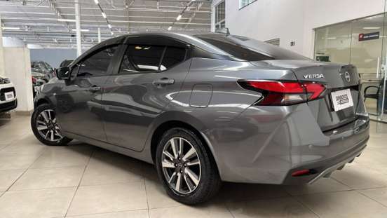 NISSAN-VERSA-2024