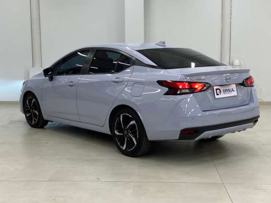 NISSAN-VERSA-2023