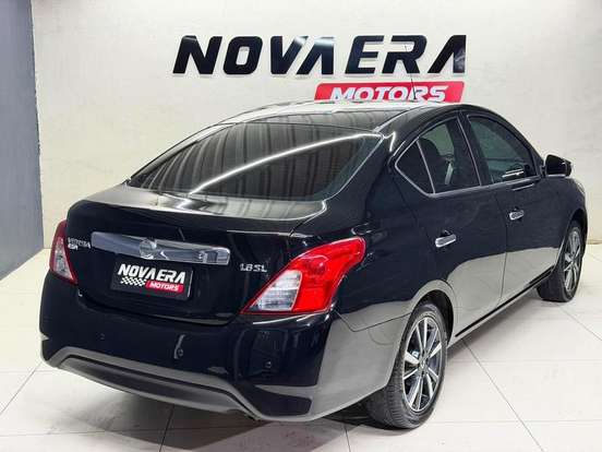 NISSAN-VERSA-2018