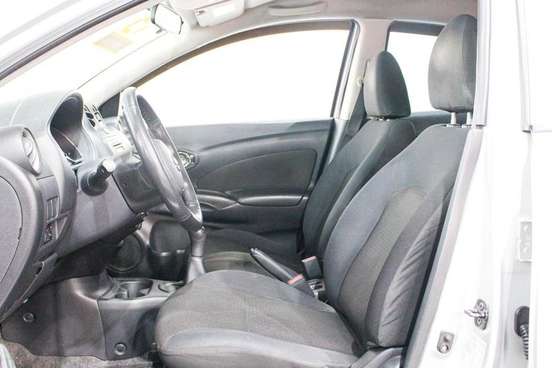 NISSAN-VERSA-2012