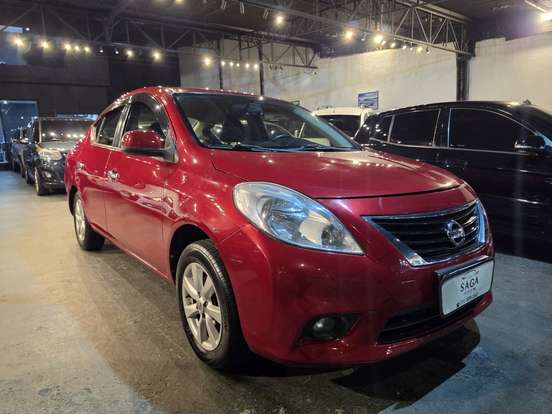 NISSAN-VERSA-2011