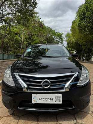 NISSAN-VERSA-2019