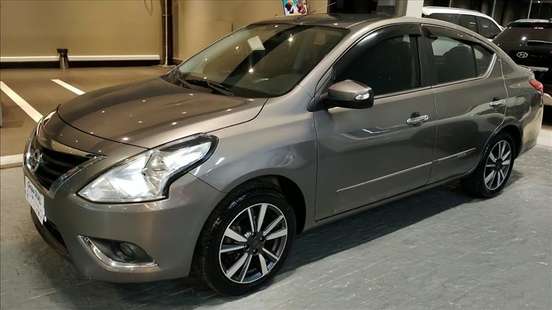 NISSAN-VERSA-2018