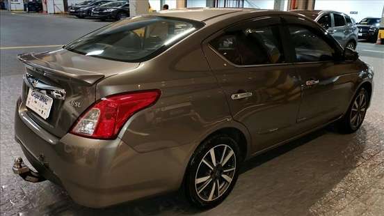 NISSAN-VERSA-2018