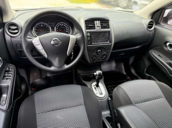 NISSAN-VERSA-2019