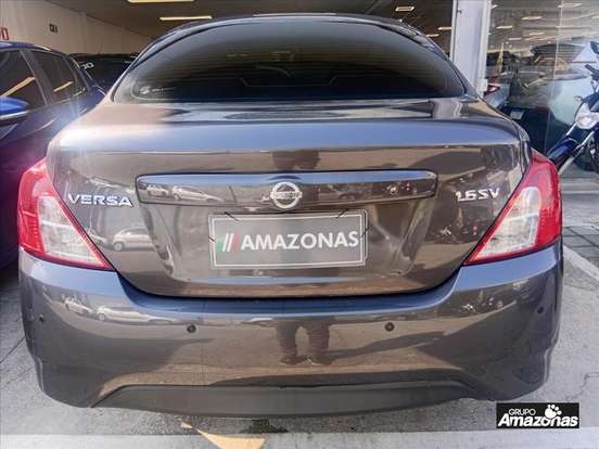 NISSAN-VERSA-2018