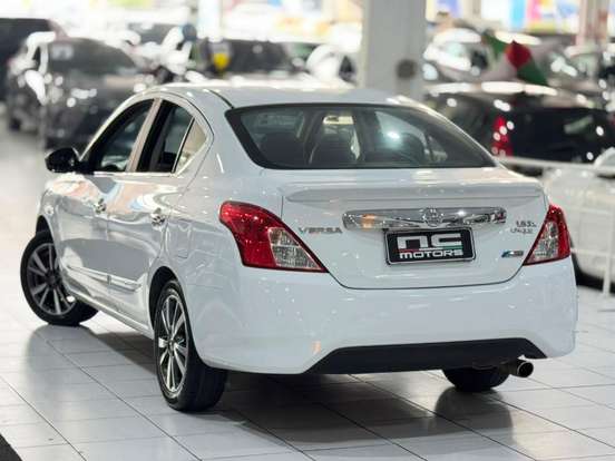 NISSAN-VERSA-1.6 16V FLEXSTART UNIQUE 4P XTRONIC NISSAN-VERSA-2018