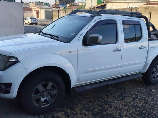 NISSAN-FRONTIER-2.5 SV ATTACK 4X4 CD TURBO ELETRONIC DIESEL 4P MANUAL NISSAN-FRONTIER-2014