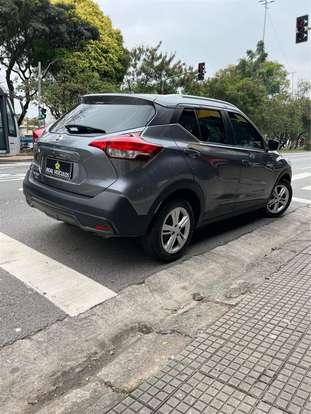 NISSAN-KICKS-2020