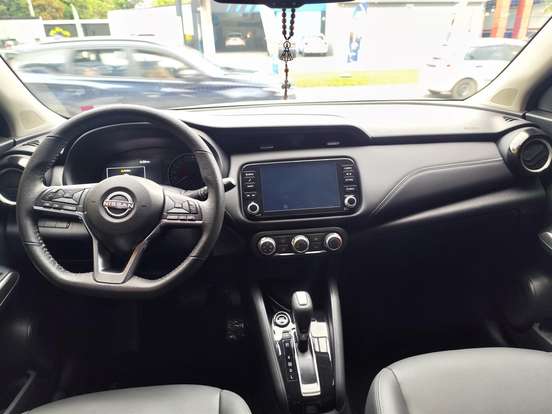 NISSAN-KICKS PLAY-2025