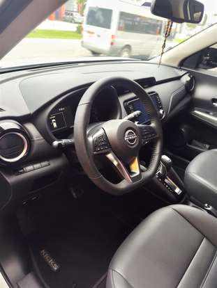 NISSAN-KICKS PLAY-2025