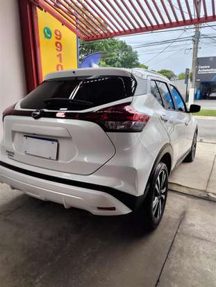 NISSAN-KICKS PLAY-2025