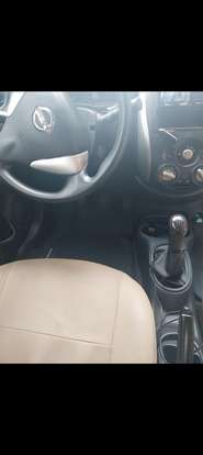 NISSAN-VERSA-2017