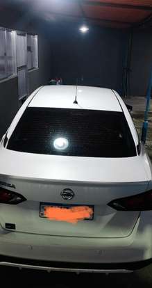 NISSAN-VERSA-2021