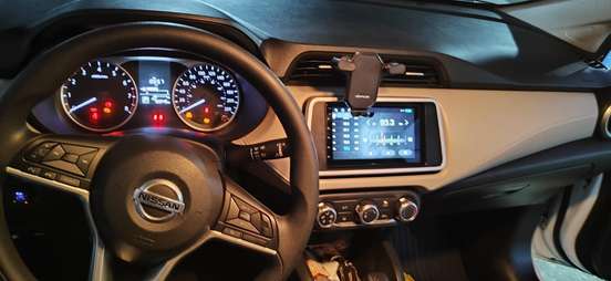 NISSAN-VERSA-2021