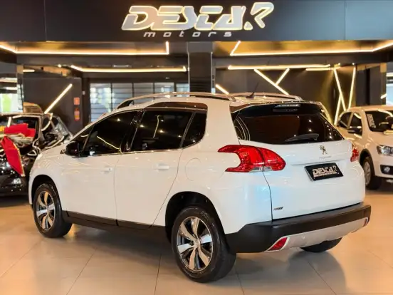 PEUGEOT-2008-2017